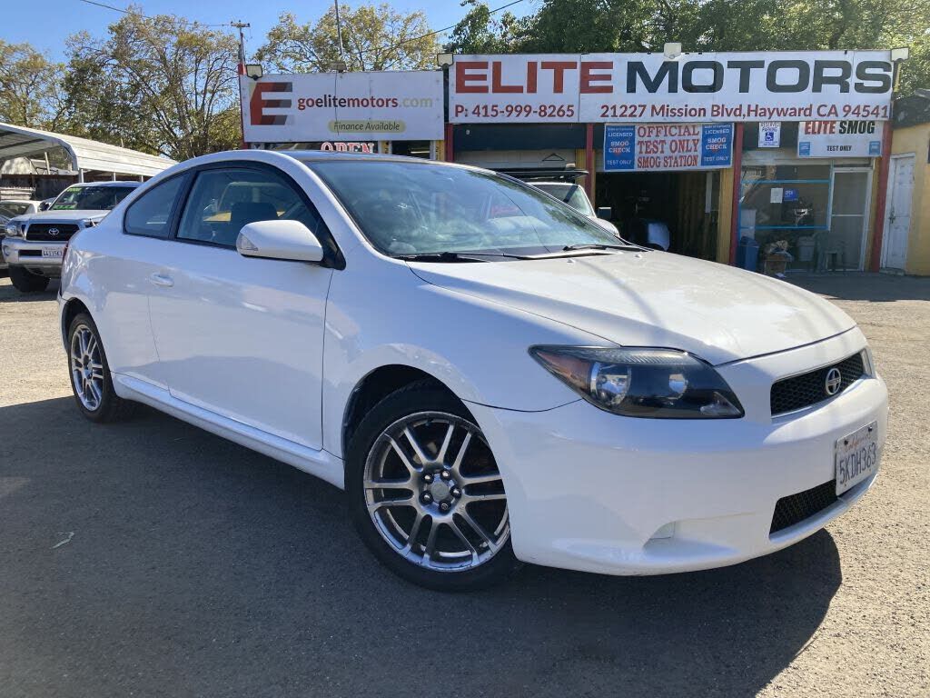 2005 TOYOTA SCION