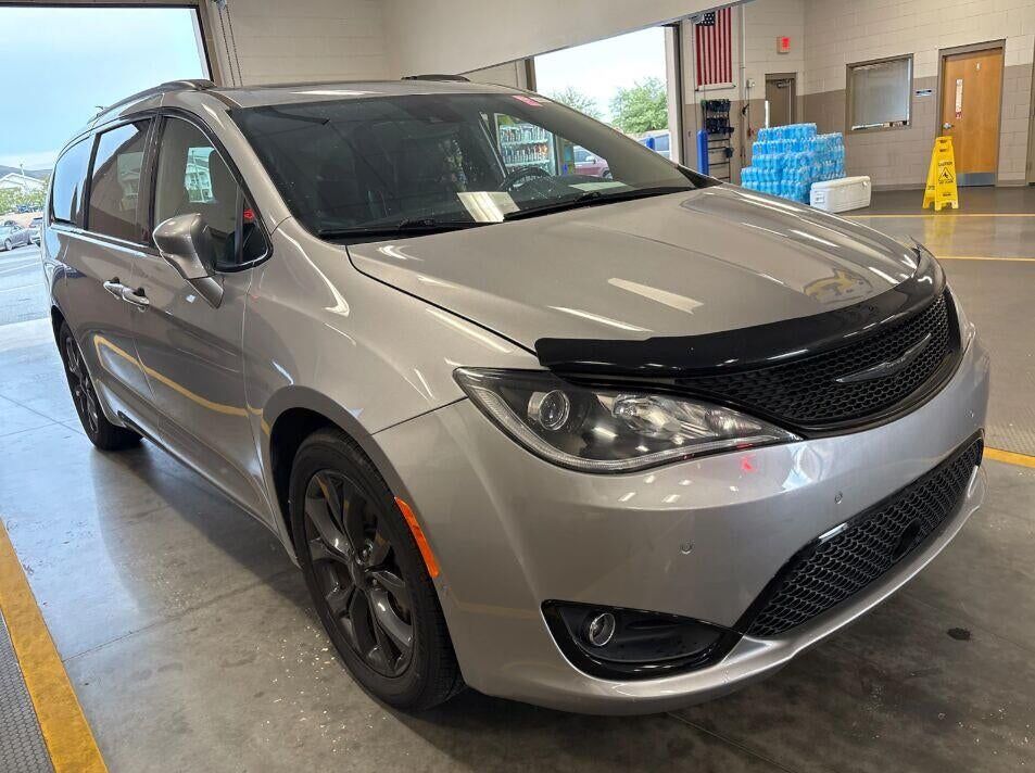 2019 CHRYSLER Pacifica