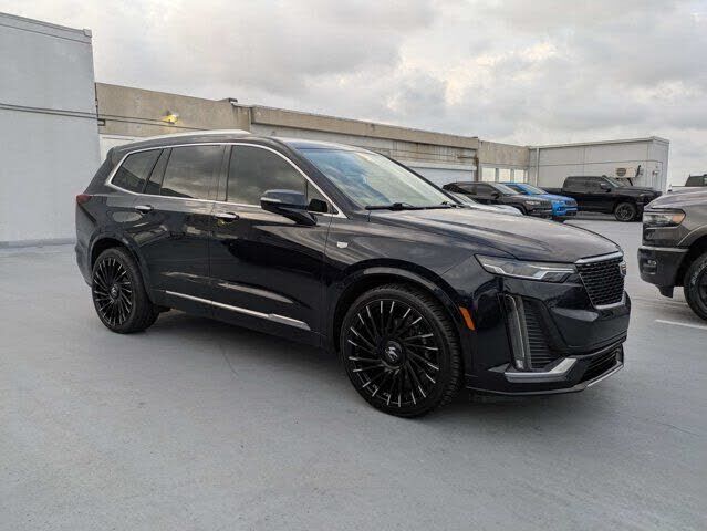 2021 CADILLAC XT6