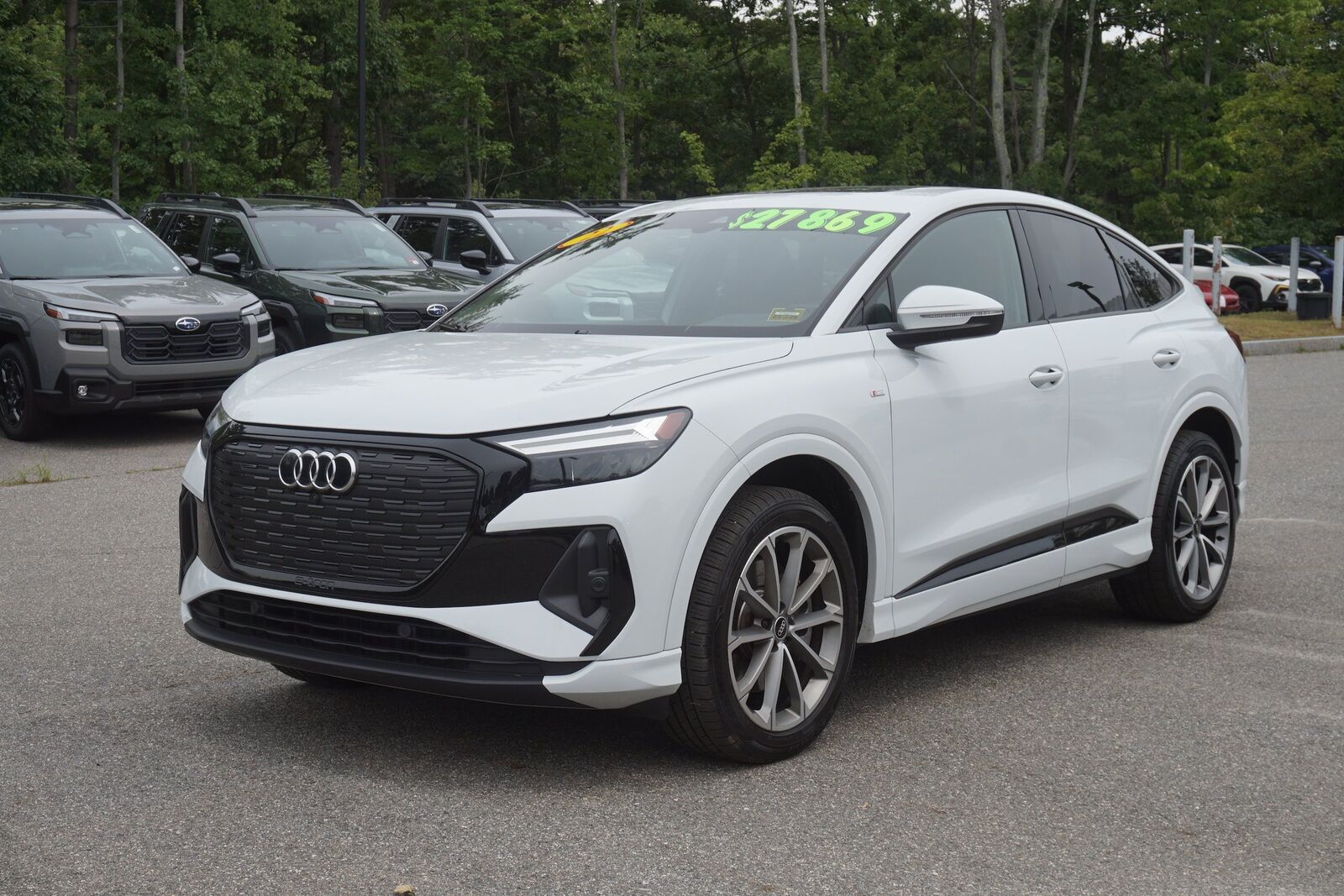 2022 AUDI Q4
