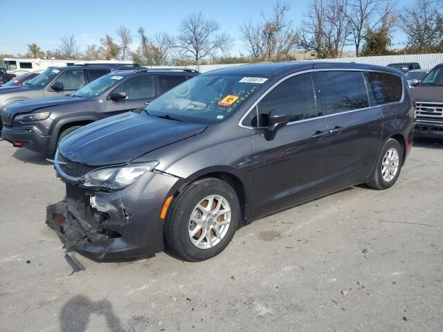 2020 CHRYSLER Voyager