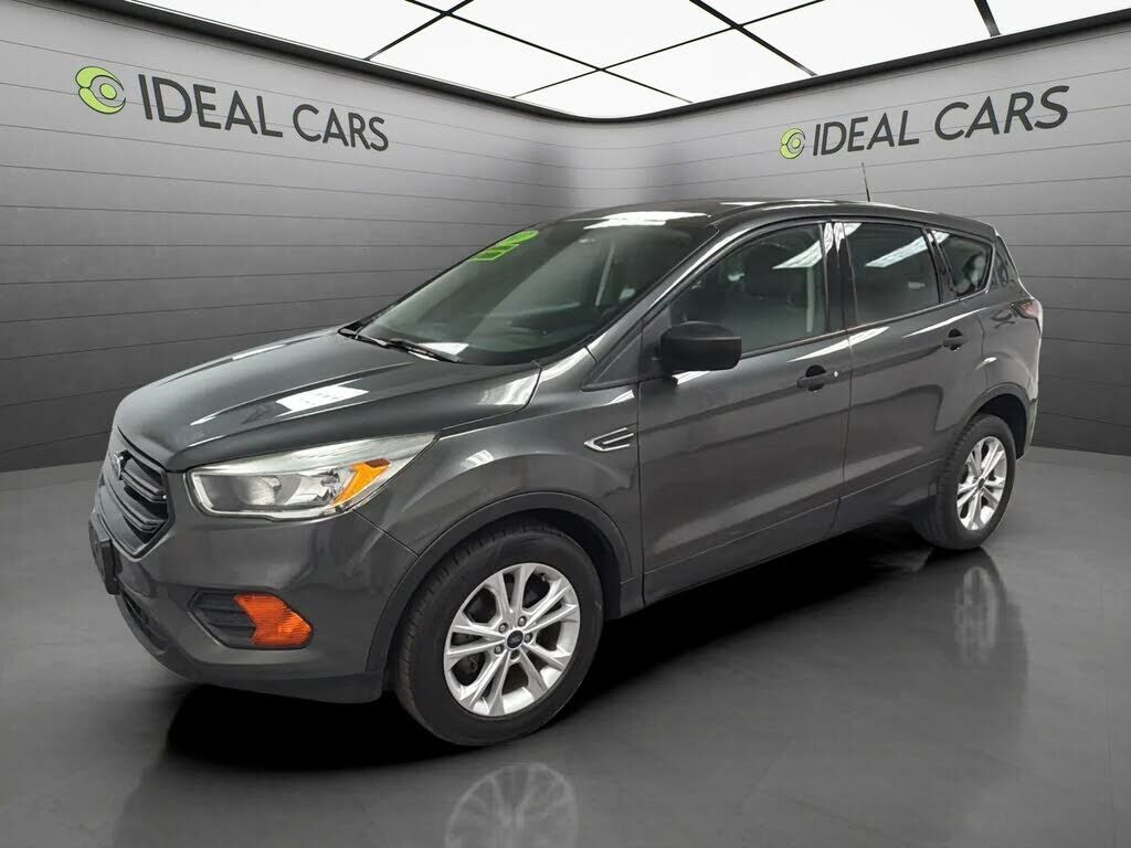 2017 FORD Escape