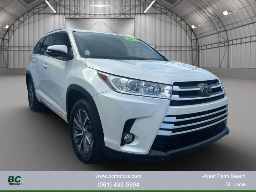 2017 TOYOTA Highlander