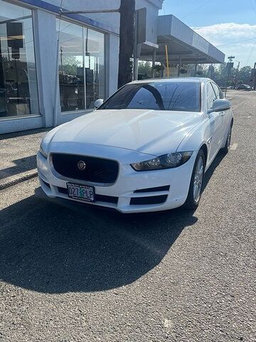 2019 JAGUAR XE