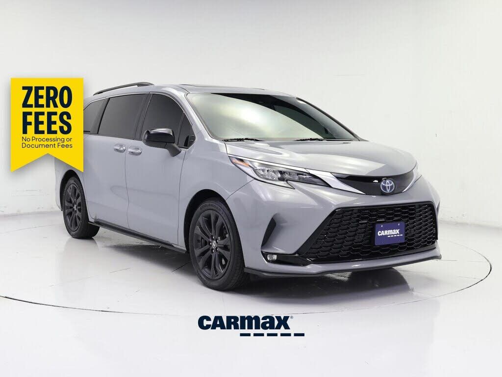 2023 TOYOTA Sienna