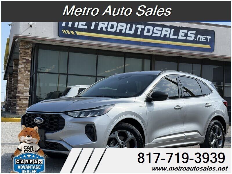 2024 FORD Escape