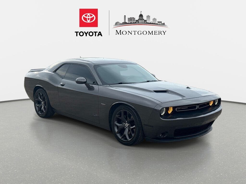 2017 DODGE Challenger