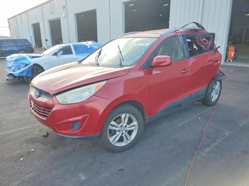 2011 HYUNDAI Tucson