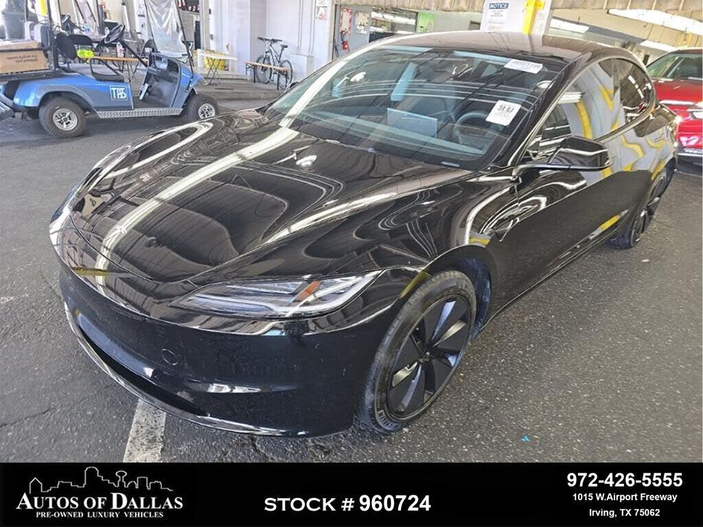 2025 TESLA Model 3