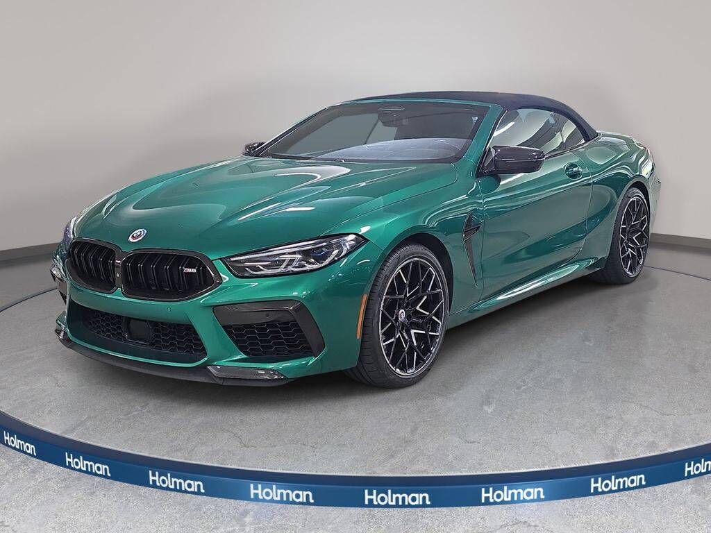 2023 BMW M8