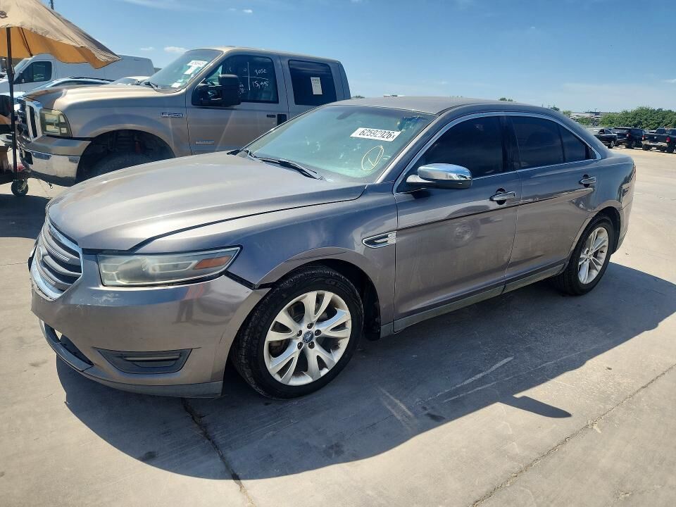 2013 FORD Taurus