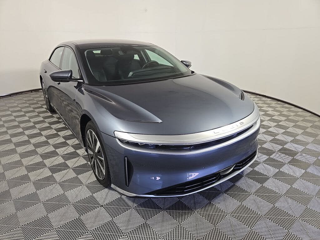 2025 LUCID Air