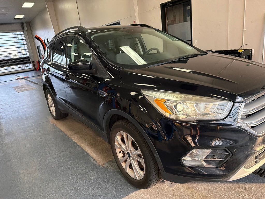 2017 FORD Escape