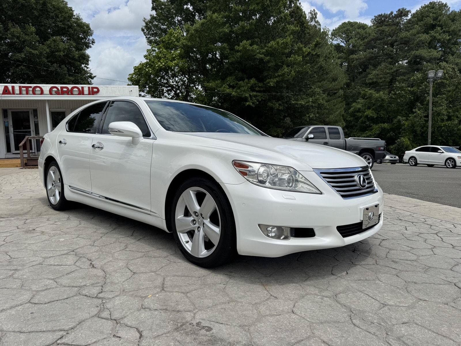 2011 LEXUS LS