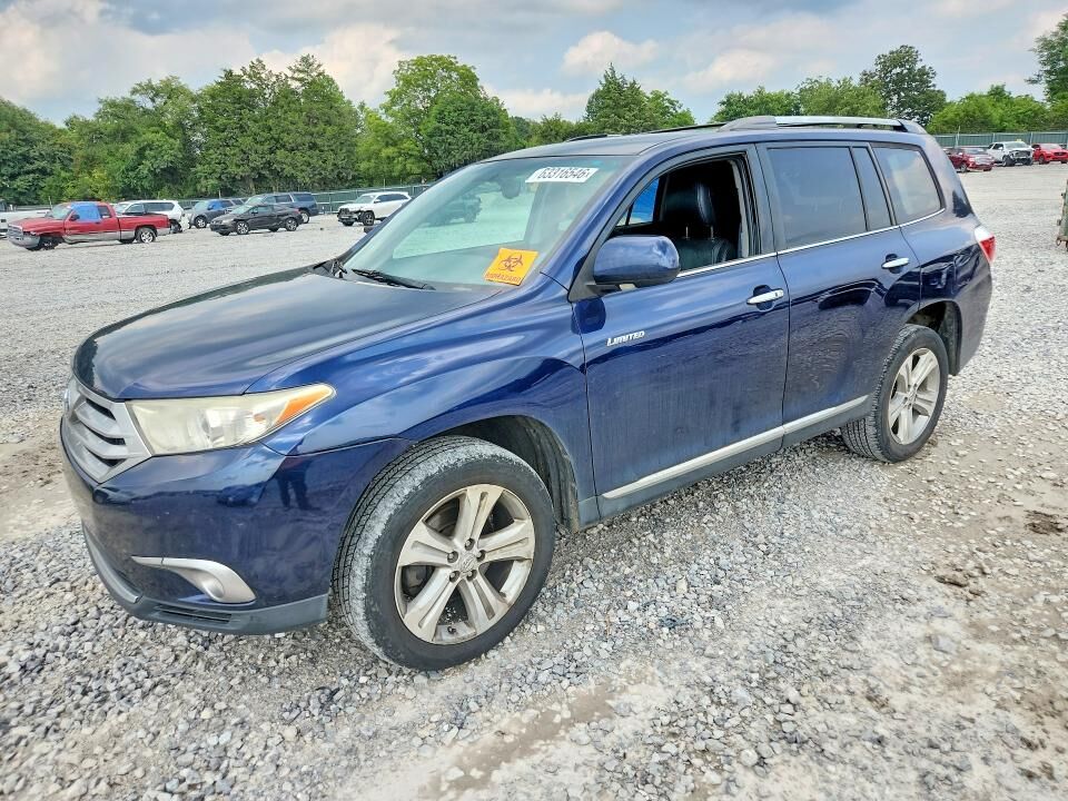 2013 TOYOTA Highlander