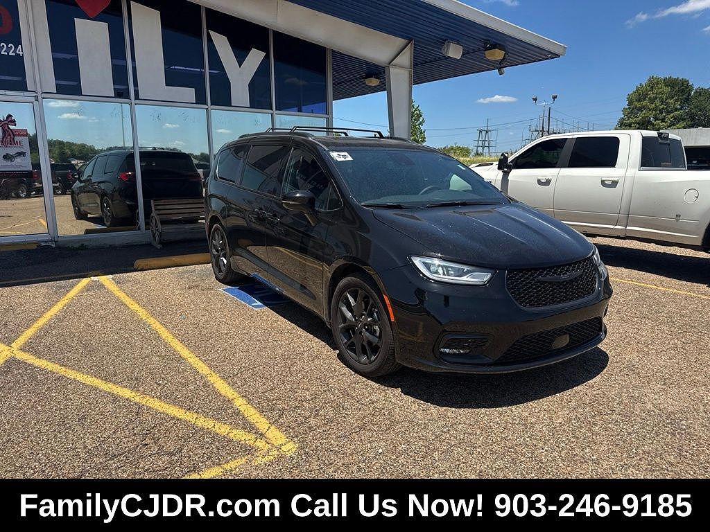 2025 CHRYSLER Pacifica