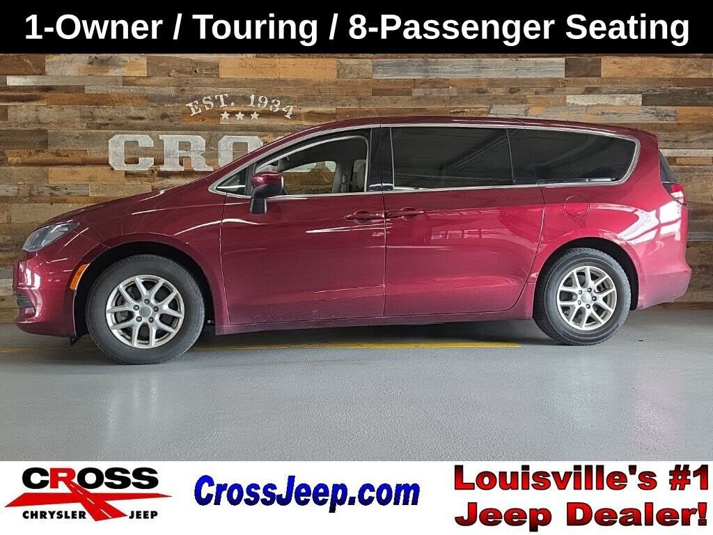 2017 CHRYSLER Pacifica