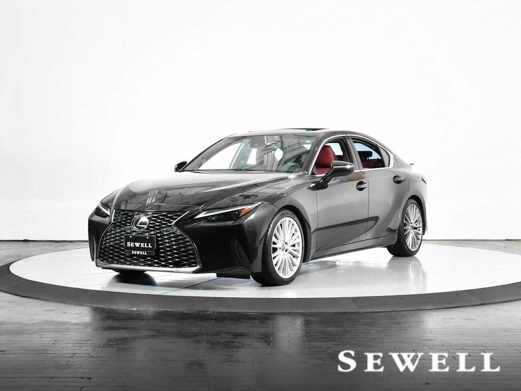 2022 LEXUS IS