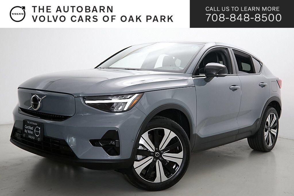 2023 VOLVO C40