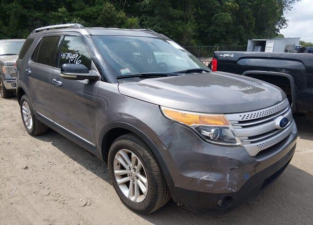 2011 FORD Explorer