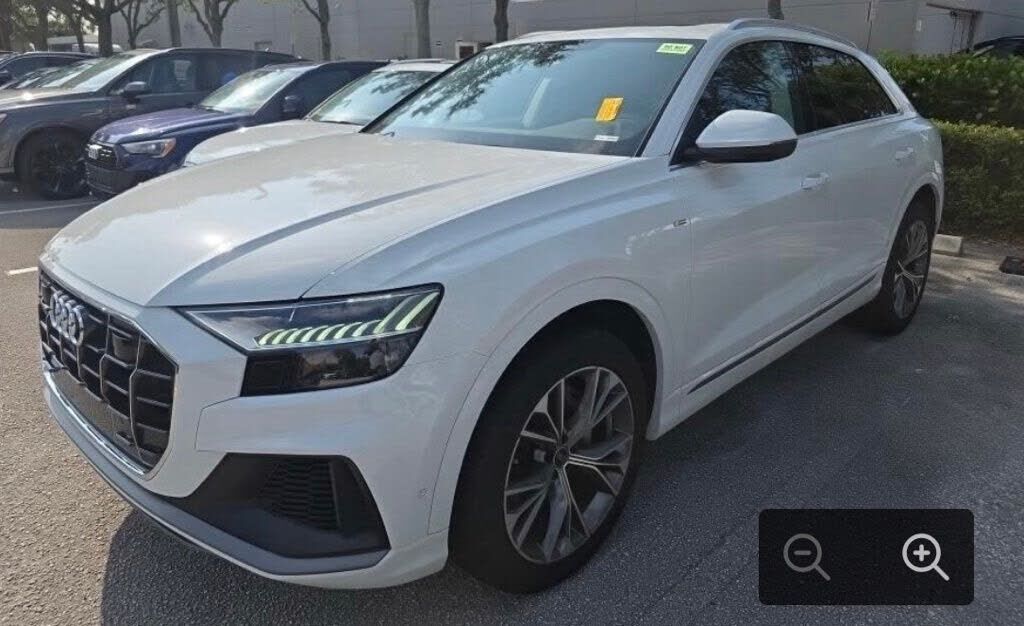 2023 AUDI Q8