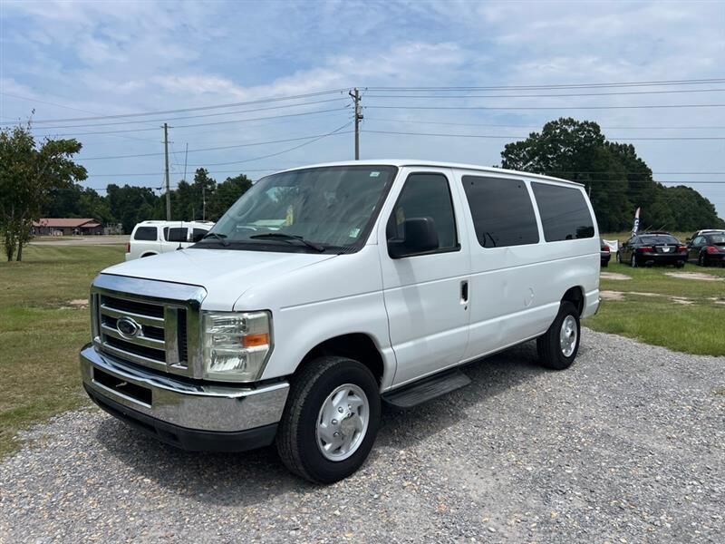 2009 FORD E-350