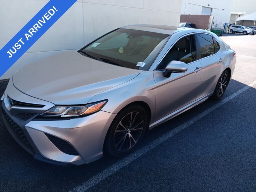 2018 TOYOTA Camry