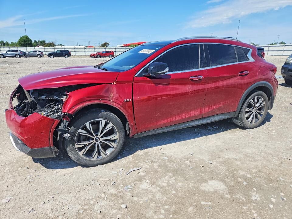 2017 INFINITI QX30