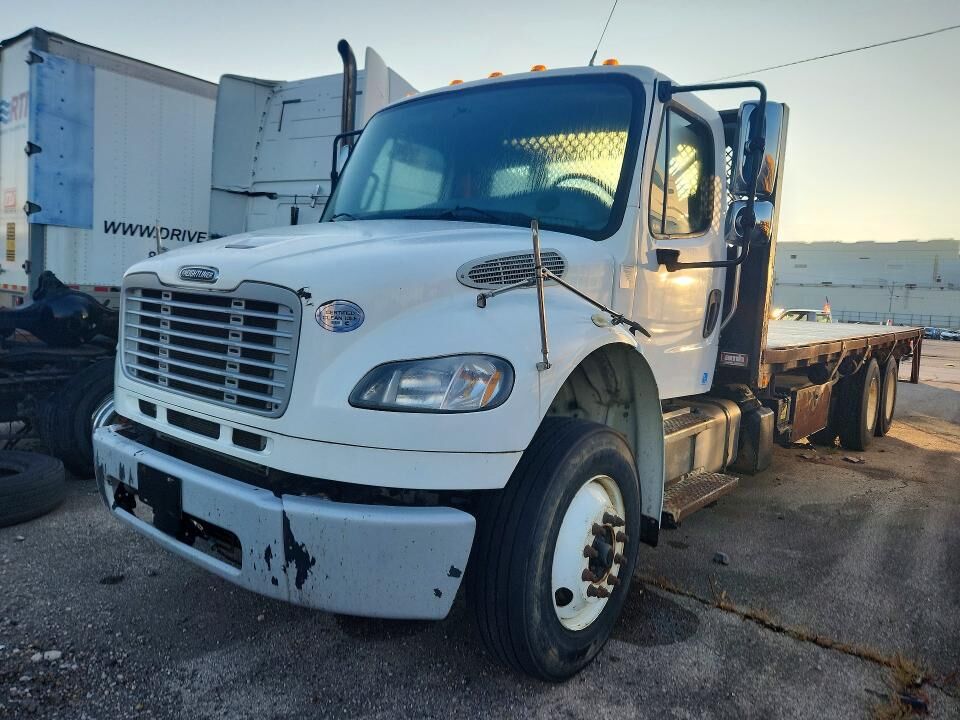 2017 FREIGHTLINER M2