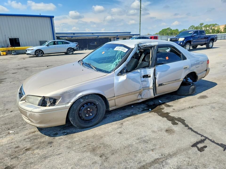 2001 TOYOTA Camry