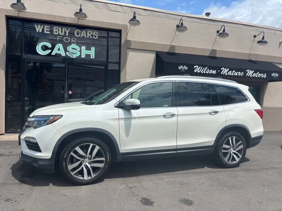 2017 HONDA Pilot