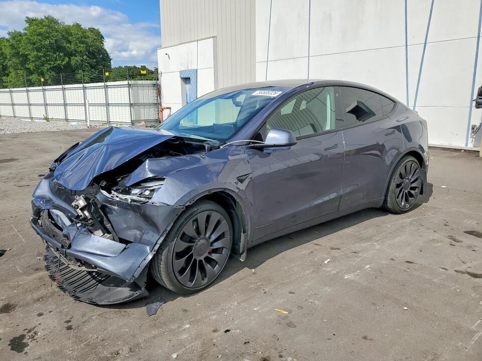 2023 TESLA Model Y