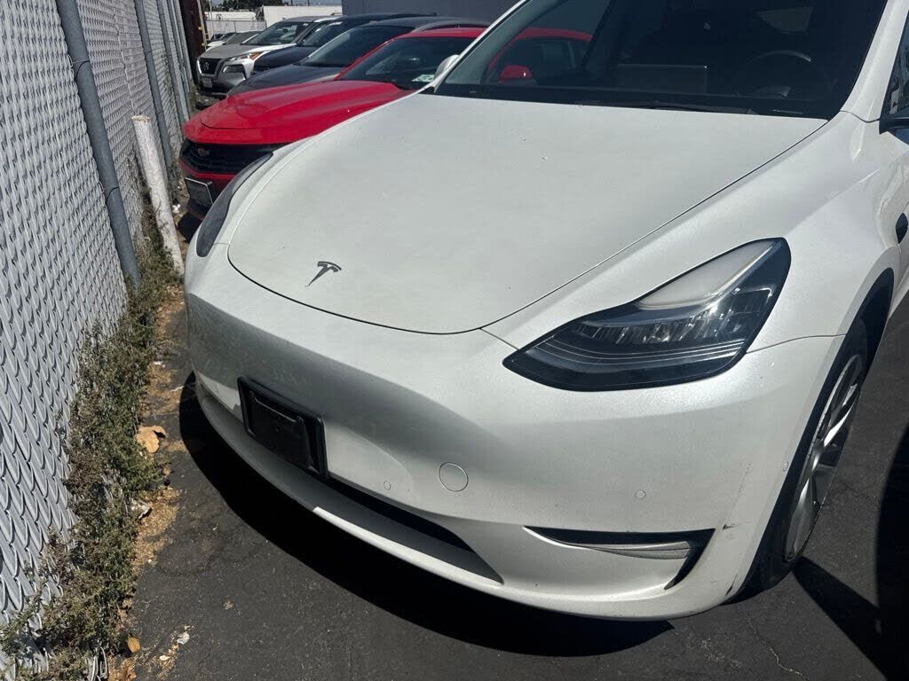 2022 TESLA Model Y