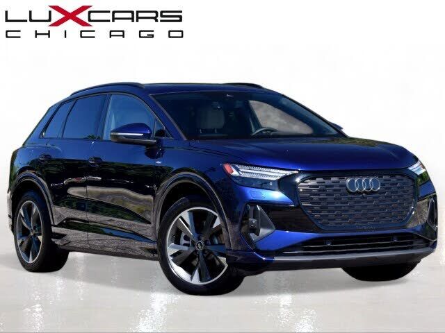 2025 AUDI Q4