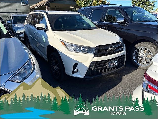 2018 TOYOTA Highlander