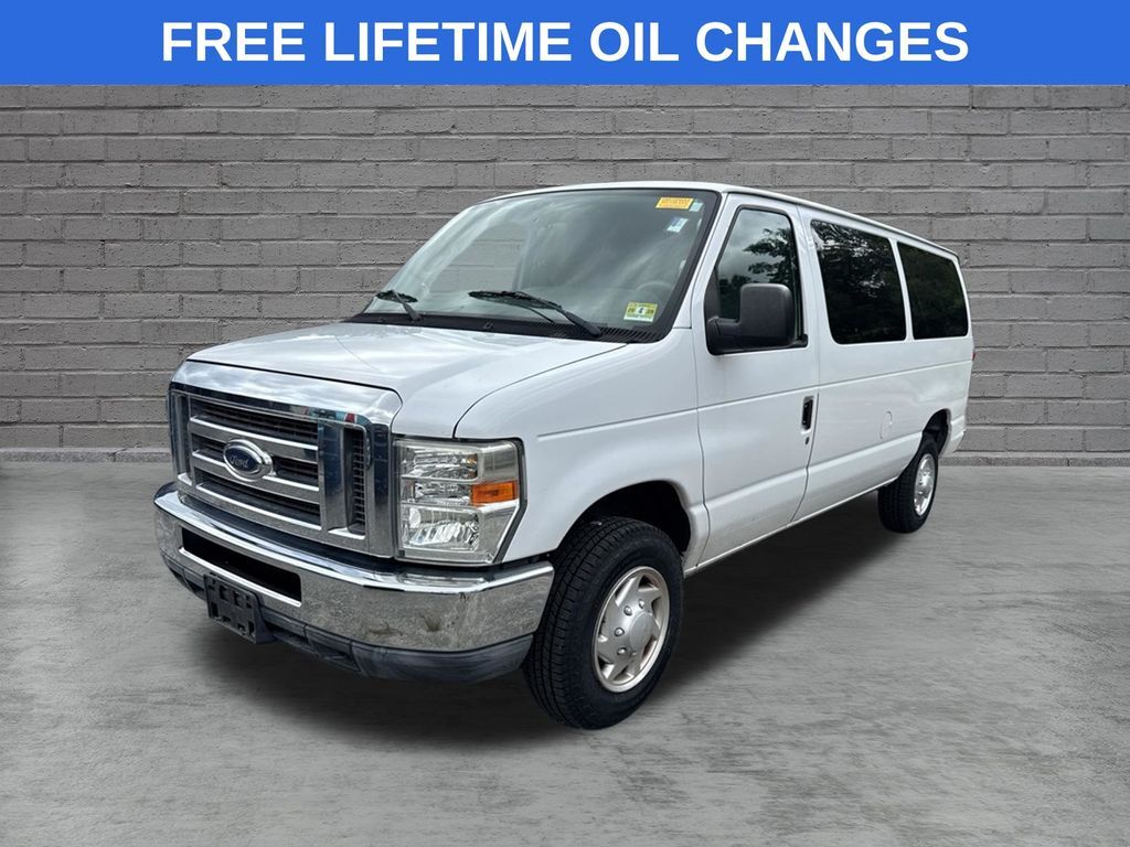 2011 FORD E-350