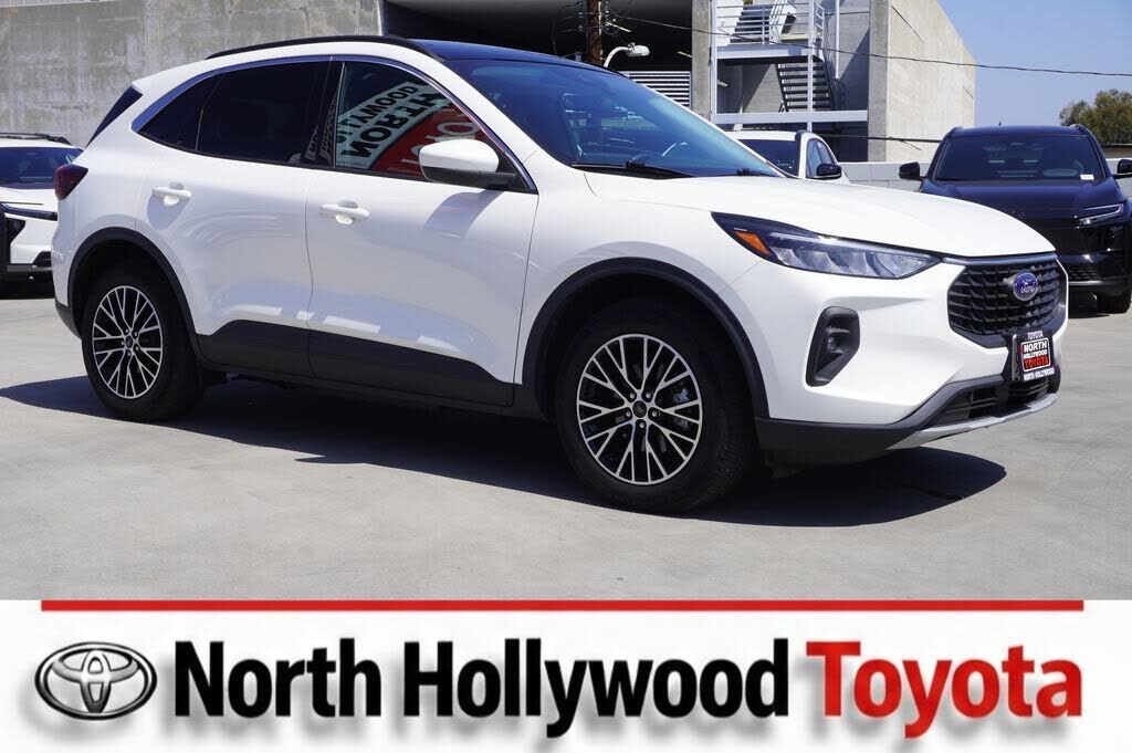 2023 FORD Escape