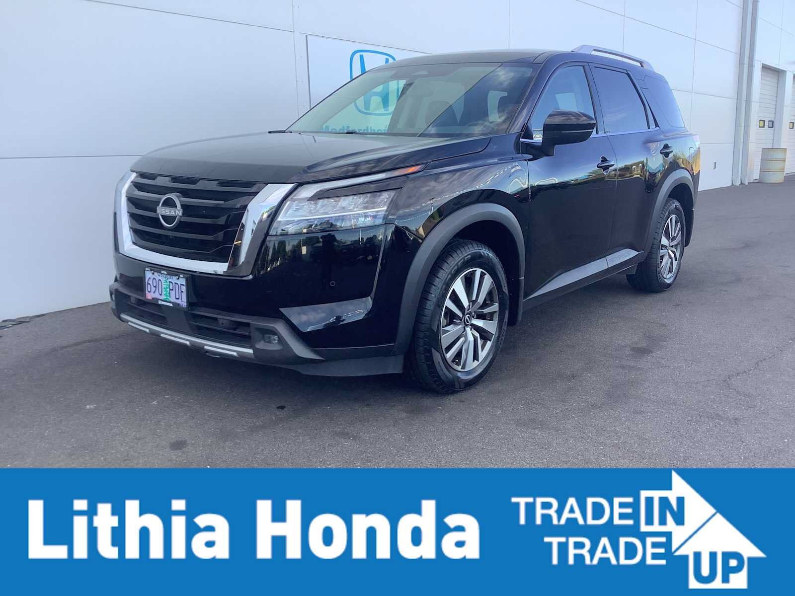 2022 NISSAN Pathfinder