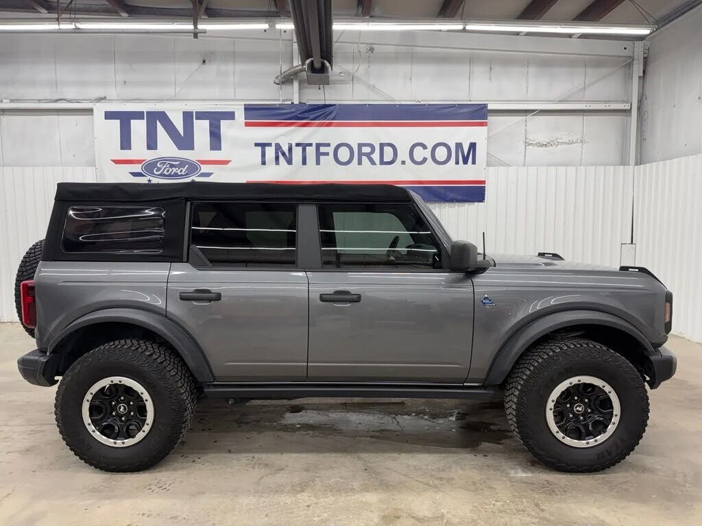 2022 FORD Bronco