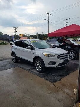 2017 FORD Escape