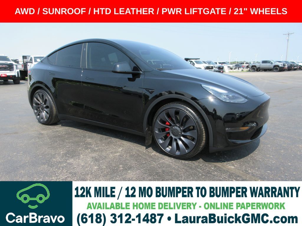 2024 TESLA Model Y