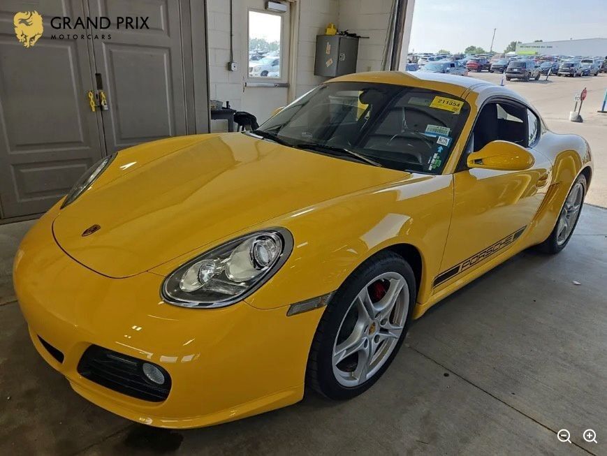 2011 PORSCHE Cayman