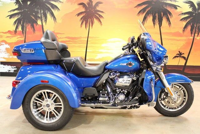 2024 HARLEY DAVIDSON FLHTCUTG / Tri Glide Ultra