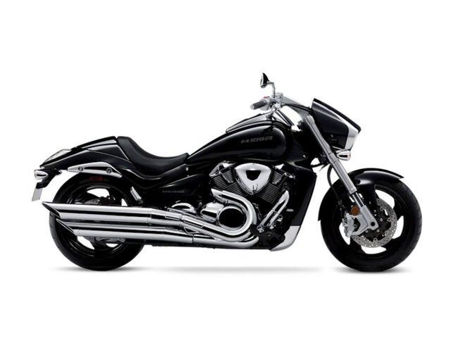2025 SUZUKI Boulevard