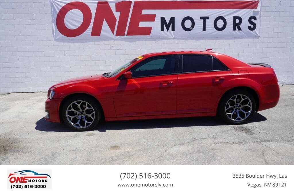 2016 CHRYSLER 300