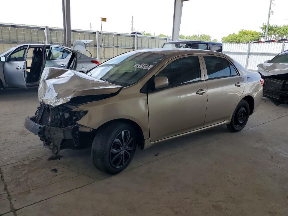 2010 TOYOTA Corolla