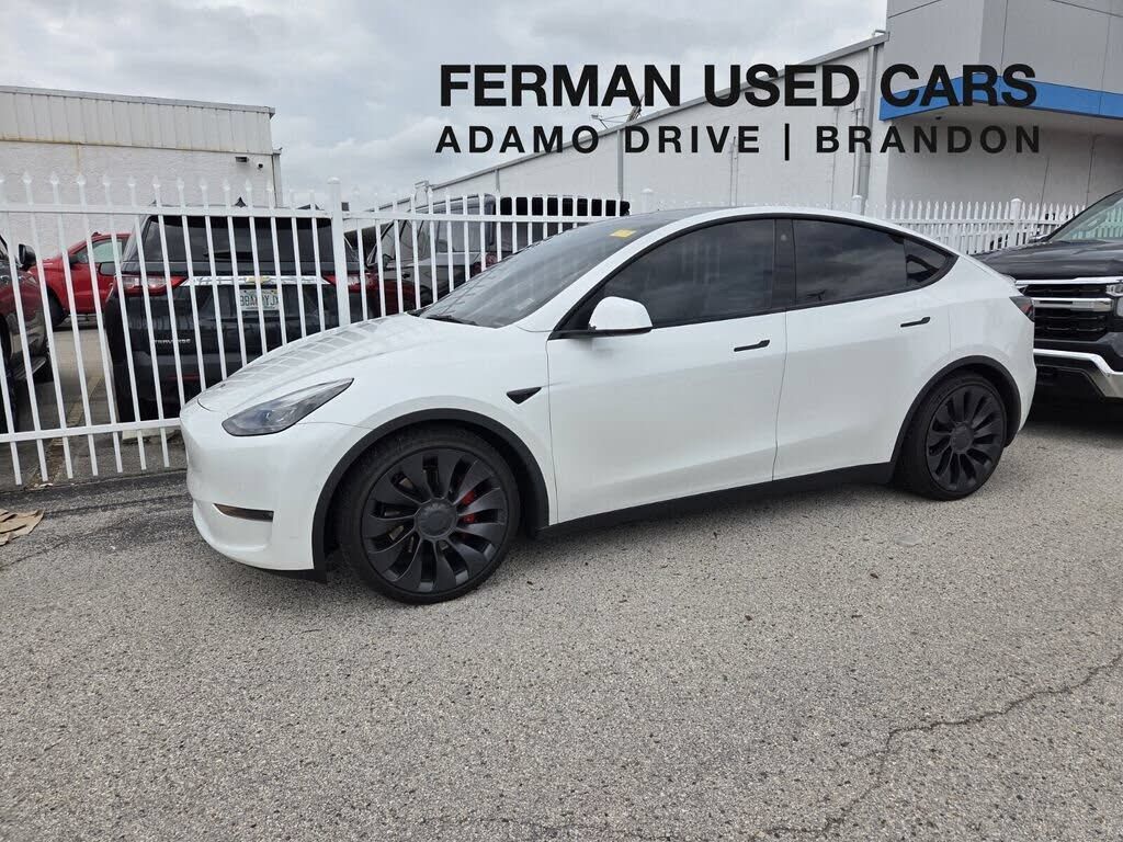 2022 TESLA Model Y