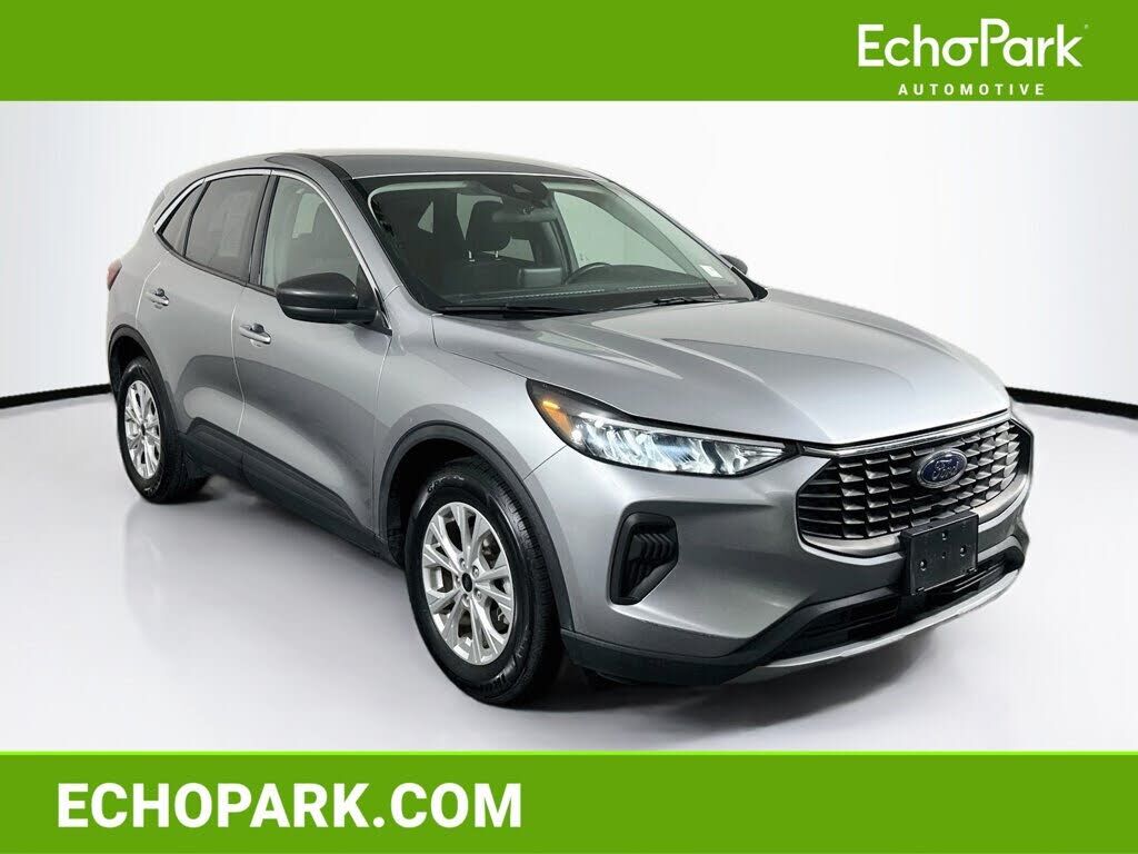 2024 FORD Escape