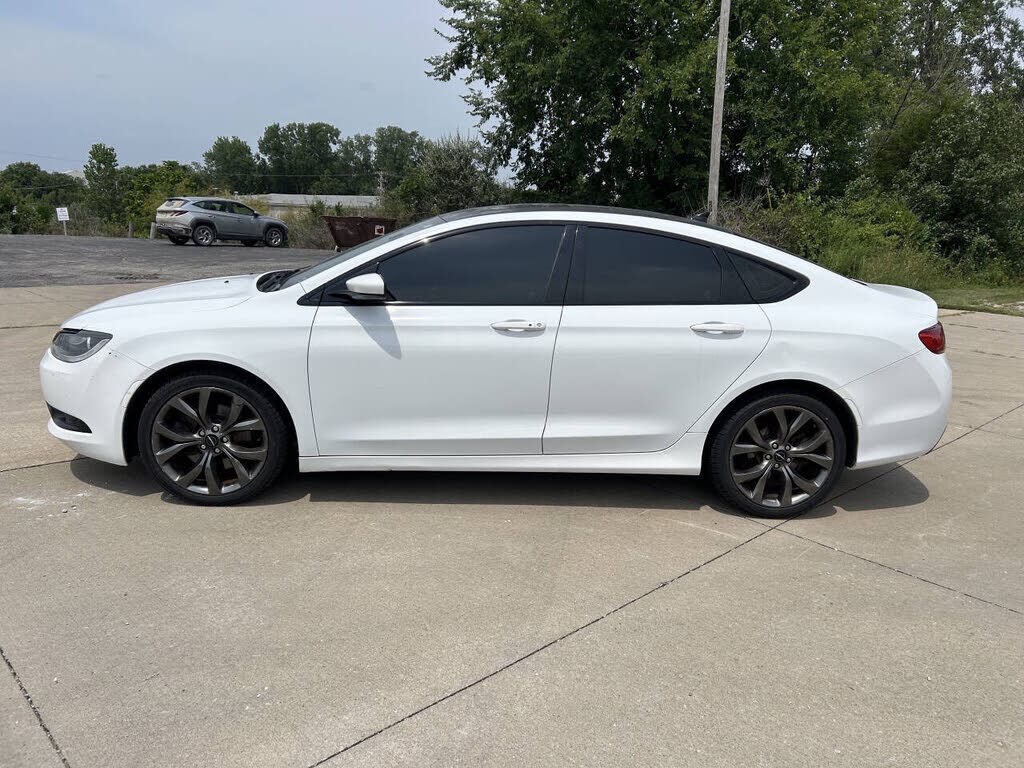 2015 CHRYSLER 200