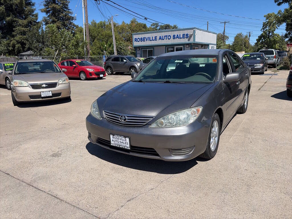 2005 TOYOTA Camry